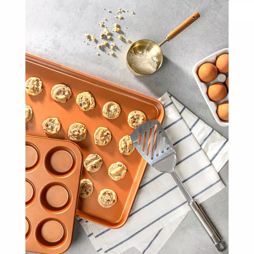 Flash Sale ⌛ Gotham Steel 20-Piece Aluminum Ti-Ceramic Nonstick Cookware And Bakeware Set In Red ✨ 4 Flash Sale ⌛ Gotham Steel 20-Piece Aluminum Ti-Ceramic Nonstick Cookware And Bakeware Set In Red ✨ - Image 4