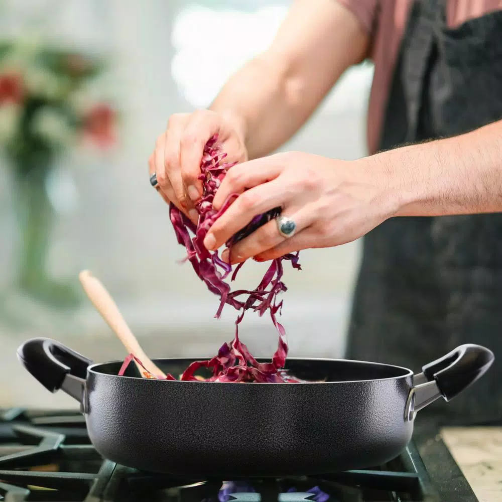 Brand new π Better Chef 14 In. Aluminum Nonstick Frying Pan In Gray With Glass Lid π 3 Brand new π Better Chef 14 In. Aluminum Nonstick Frying Pan In Gray With Glass Lid π - Image 3